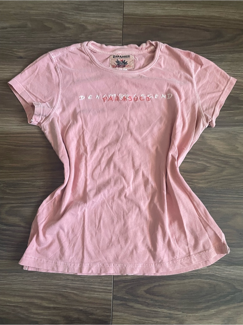 Y2k Parasuco CoralWomen's Graphic Tee